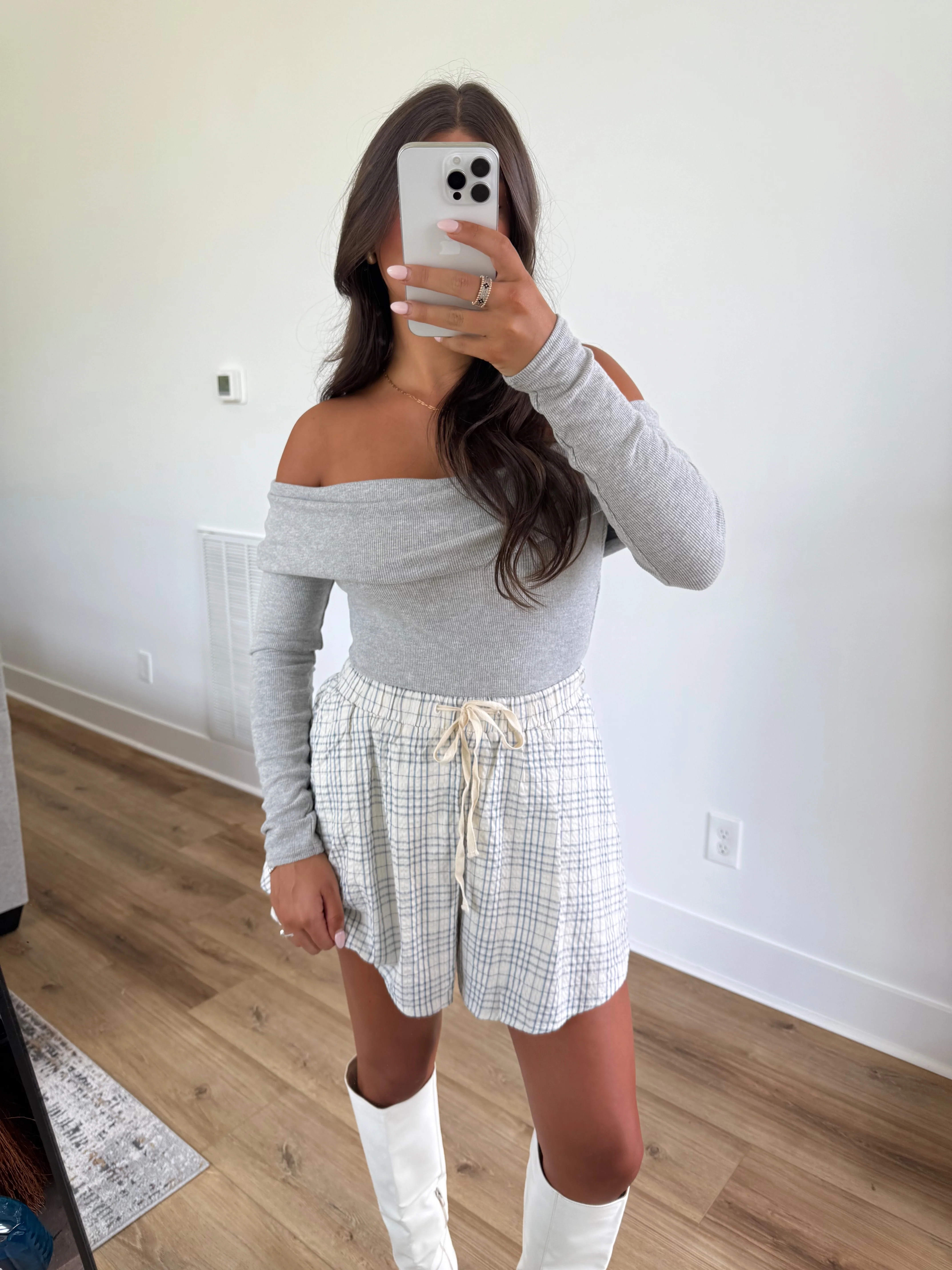 Grey Off-Shoulder Bodysuit - Image 6